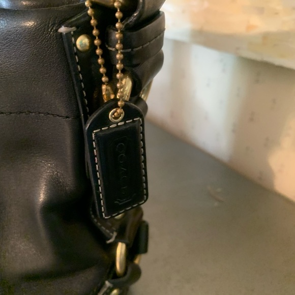 VINTAGE COACH HANDBAG. Black. Beautiful bag. 9 inches tall, 13 inches wide. - Picture 2 of 11